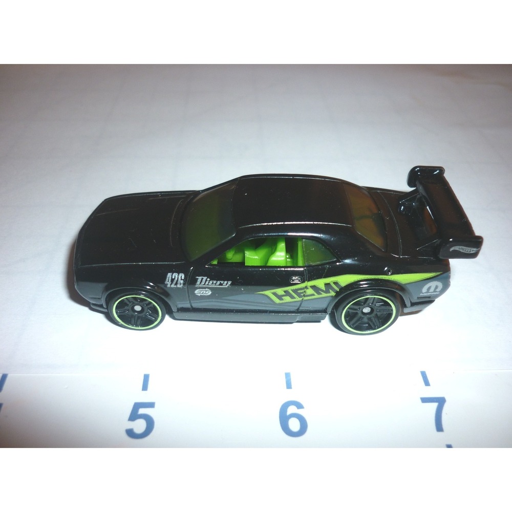 Hot Wheels Dodge Challenger Drift Car‎ Black Green 1:64 Scale Diecast Toy 2010